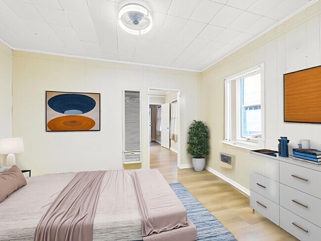 Foto del edificio - Charming Cottage Available now!