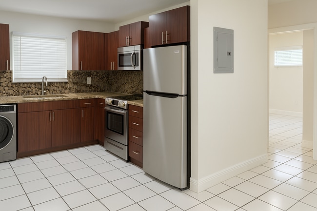 Foto del edificio - Welcome Home to Coconut Grove — 3270 West Trade Avenue, Miami, FL 33133