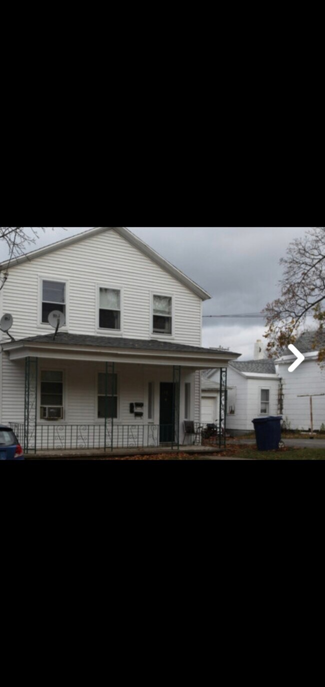 Well kept home - 75 E Oneida St
