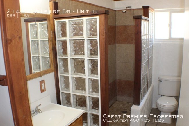 Building Photo - 2 Bedroom Apartment in West Phoenix