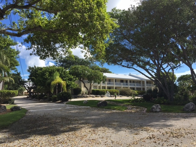 Foto del edificio - 98202 Windward Ave