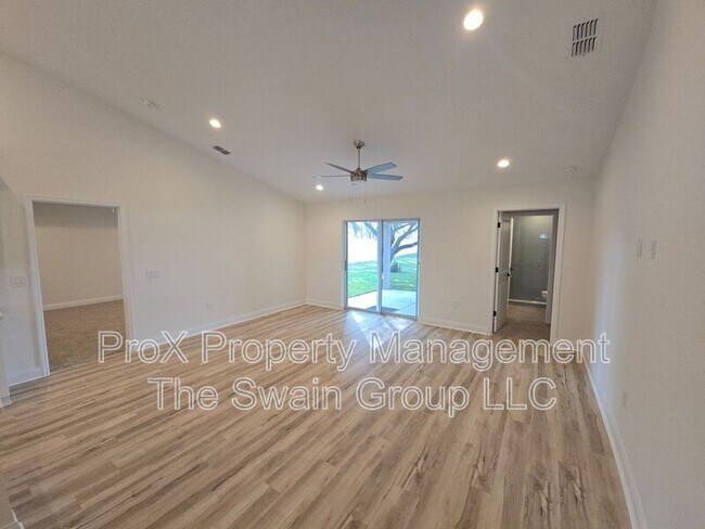 Building Photo - 803 Allison Pl