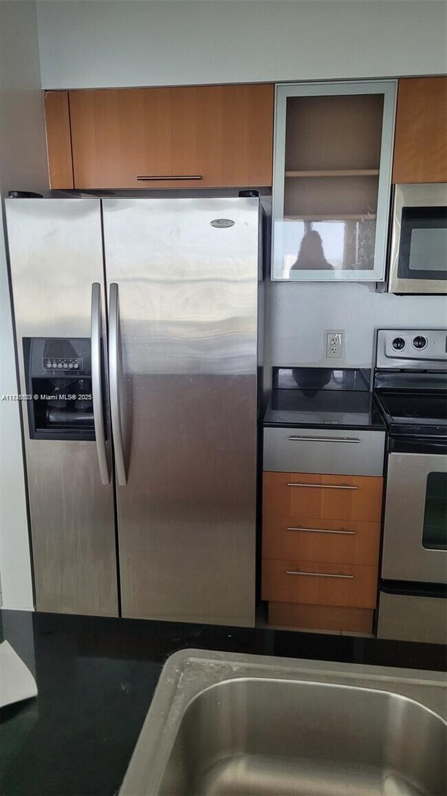 Foto del edificio - 1750 N Bayshore Dr