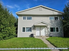 Building Photo - 1228 McCarty Ave