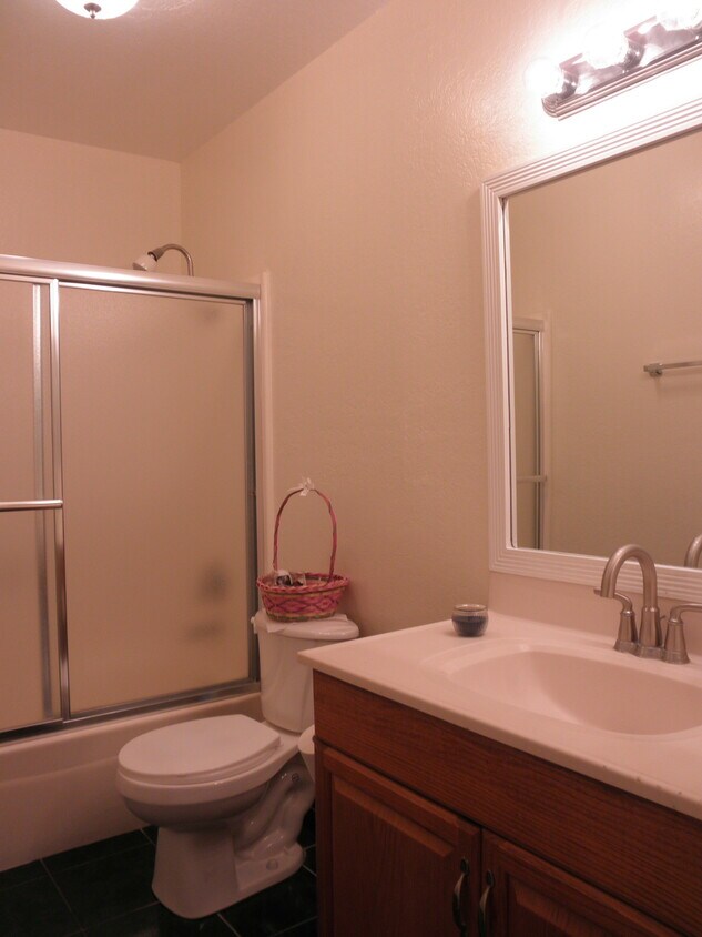 11274 Parkside Ln, Garden Grove, CA 92843 Condo for Rent in Garden