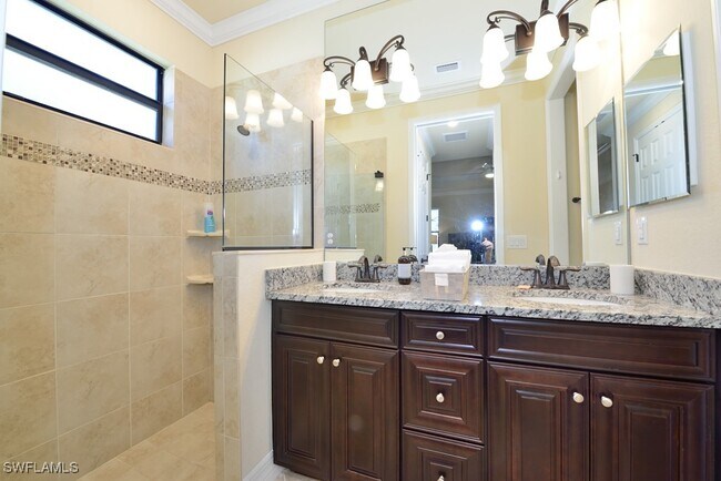 Foto del edificio - 28096 Edenderry Ct