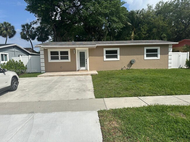 Foto del edificio - 4979 SW 4th St