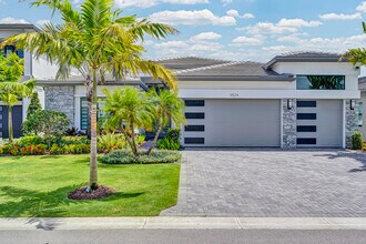 Building Photo - 9524 Riverside Pk Dr