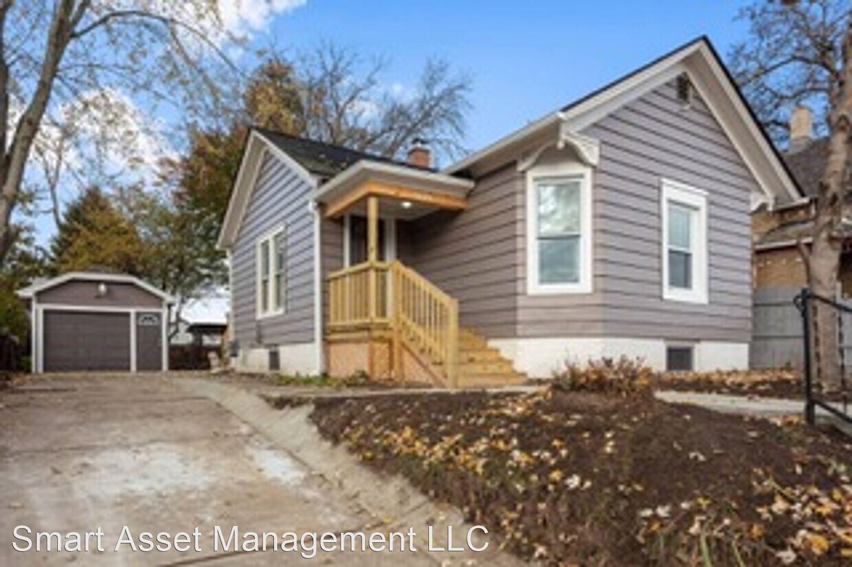 1244 Superior St, Racine, WI 53404 House Rental in Racine, WI