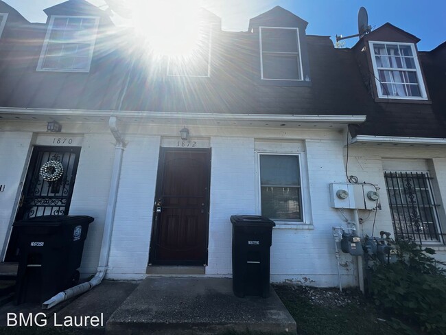 Building Photo - 2 br, 1 bath House - 1872 Dutch Village Dr