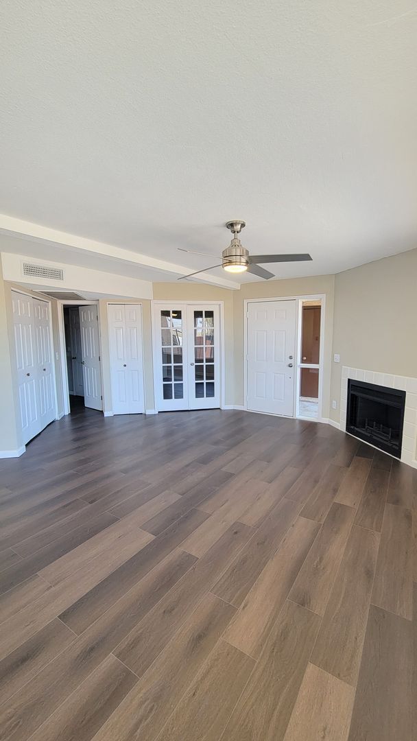 Building Photo - Cozy 1BR/1BA Condo w/ A/C • Full Kitchen Suite • Assigned Parking in Tucson