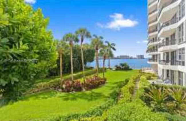 Foto del edificio - 3600 Mystic Pointe Dr