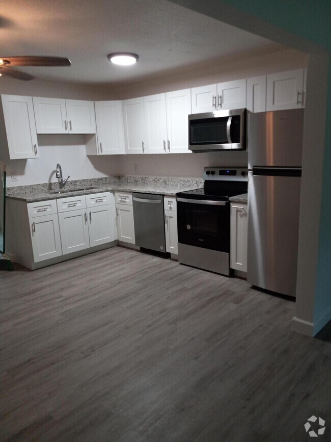 Sun Terrace at Lake Catherine Houses for Rent Palm Beach Gardens, FL