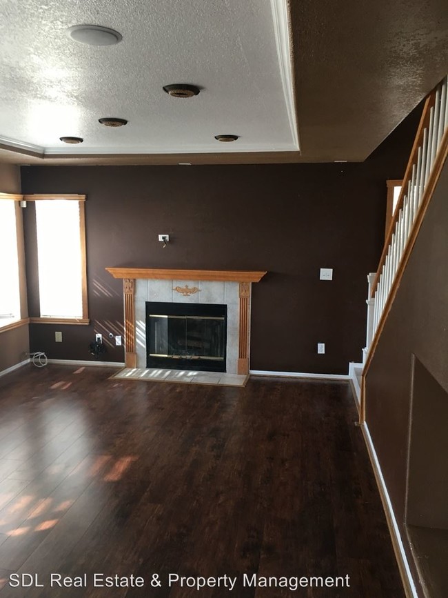 Building Photo - 39511 Oak Cir