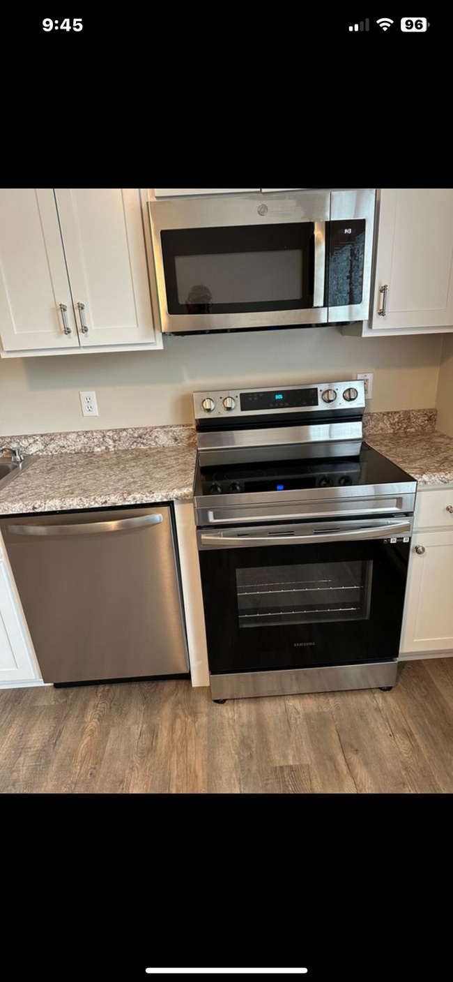 Building Photo - 112 W Monroe St