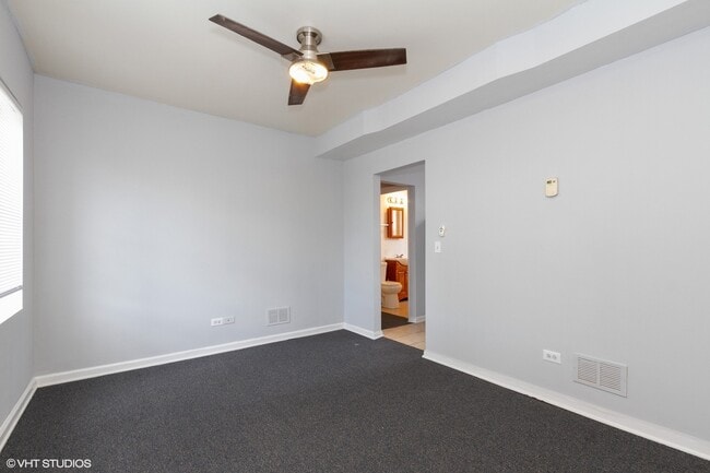 Building Photo - 1637 W 73rd St