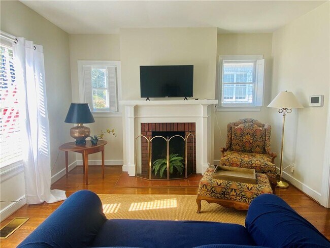 Foto del edificio - 324 Kennesaw Ave NW