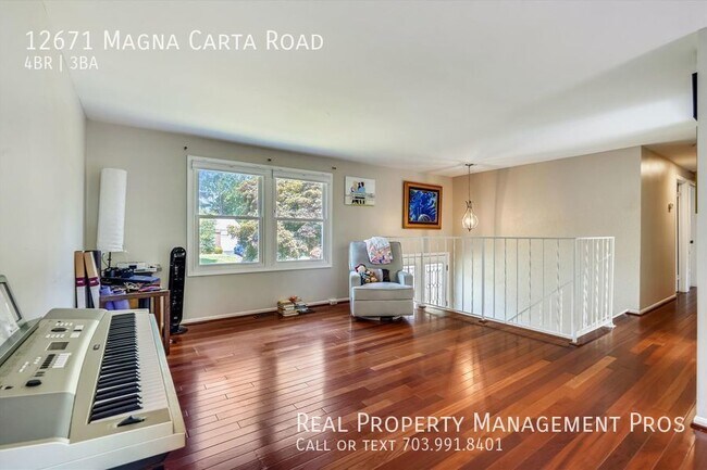 Building Photo - 5 Bedroom 3 Bath Home In Fox Mill Estates!
