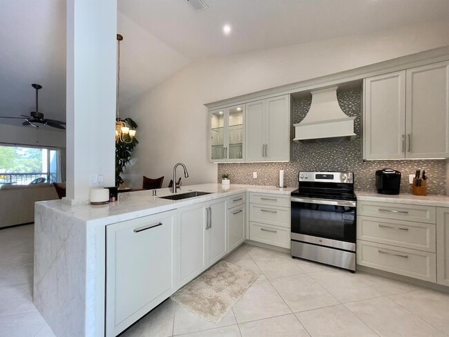 Building Photo - 202 Cypress Point Dr