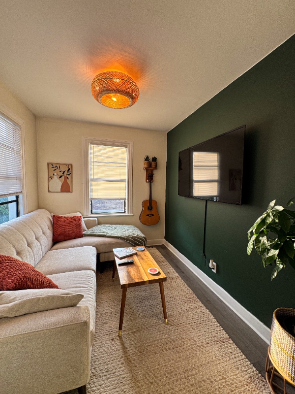 Building Photo - 1-25th 1/2 2nd St N