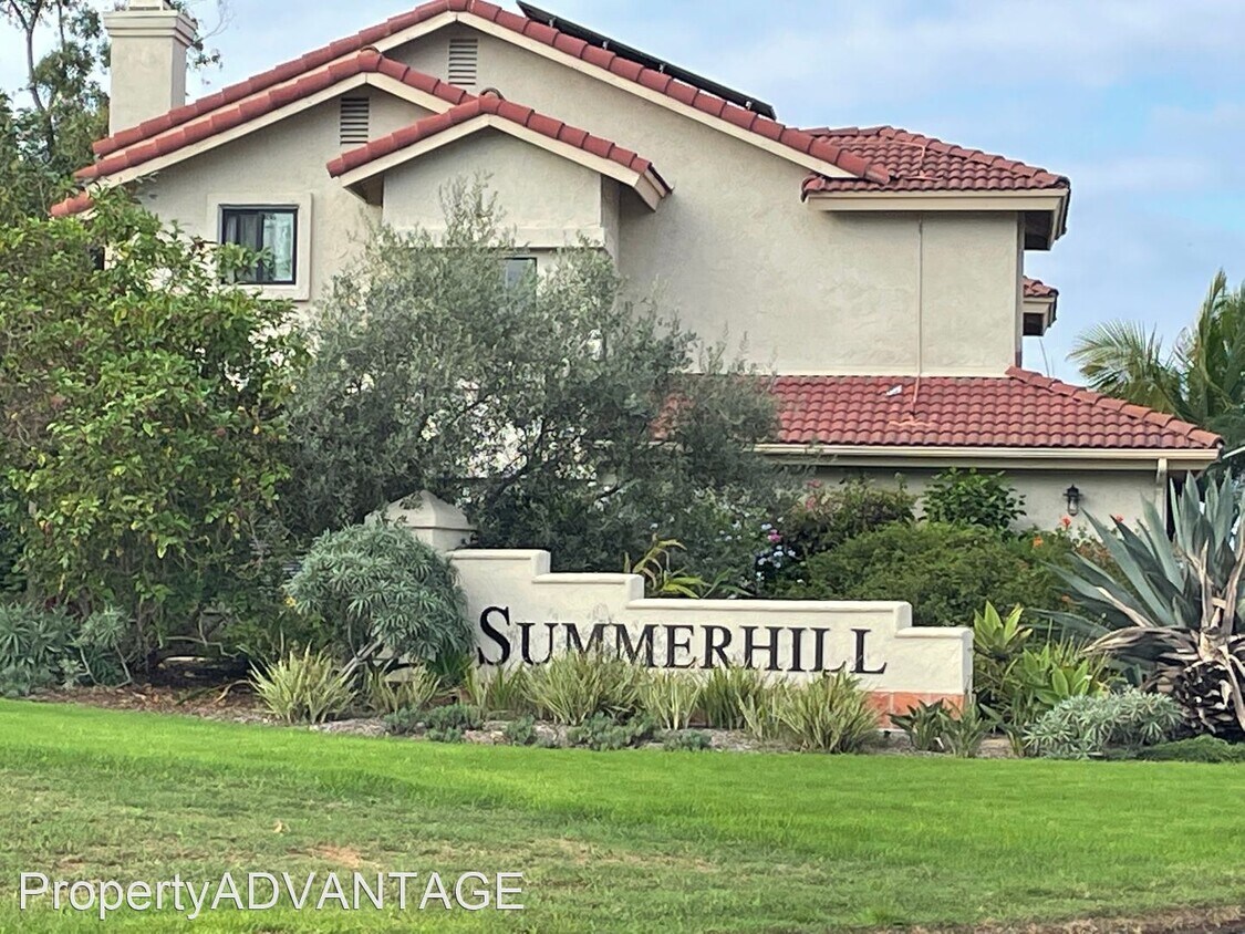 3 br, 2.5 bath House 2323 Summerhill Drive House Rental in