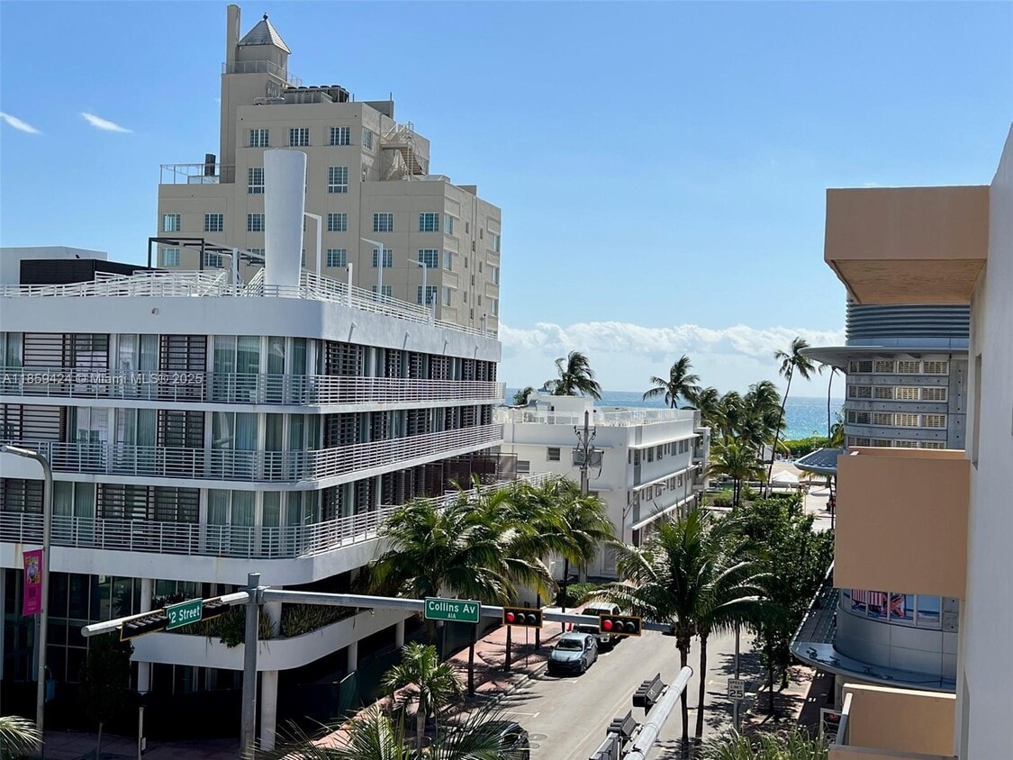 Primary Photo - 1150 Collins Ave