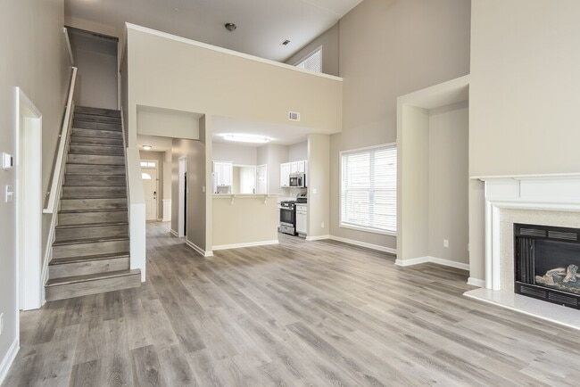Foto del edificio - 3352 Briaroak Dr