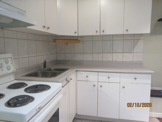 Building Photo - Beautiful 1 Bedroom Basement Unit in Prime Riverdale