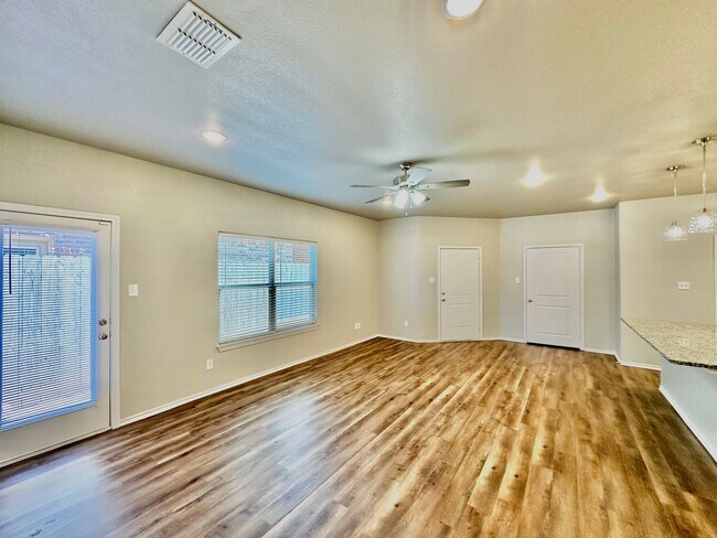 Building Photo - 1224 Donald Preston Dr