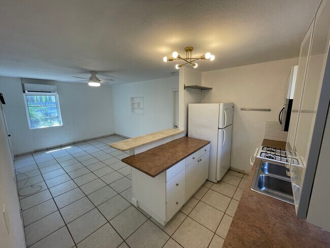 Foto del edificio - 1425 Madison St