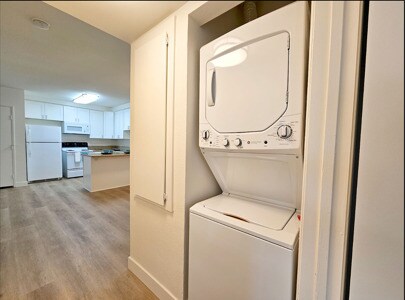 Foto del edificio - WELCOME TO THE VINE APARTMENTS!