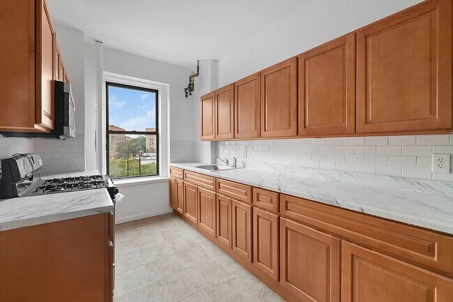 Building Photo - 620 West 172nd Street