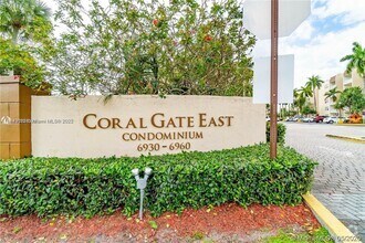 Building Photo - 6940 Miami Gardens Dr