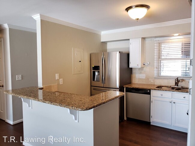 Building Photo - 9809 Emerald Point Dr