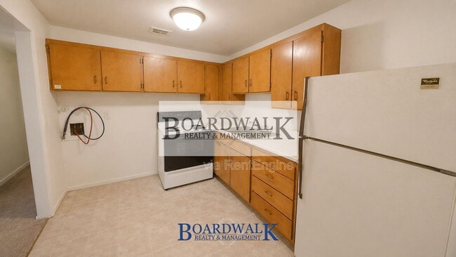 Building Photo - 4653 Harman Dr