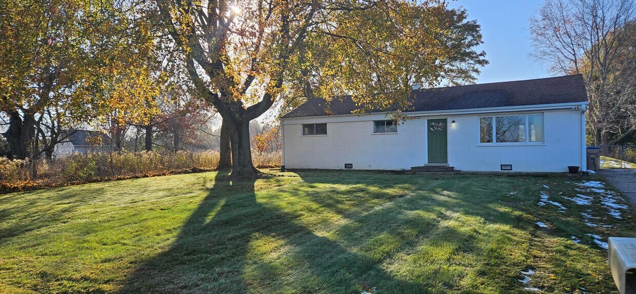 Foto principal - 10016 3rd Ave