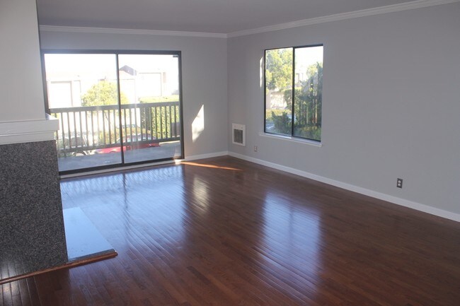 Building Photo - 145 Gardenside Dr