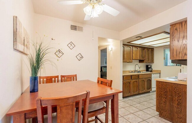 Foto del edificio - Comfortable & Updated One-Bedroom Home