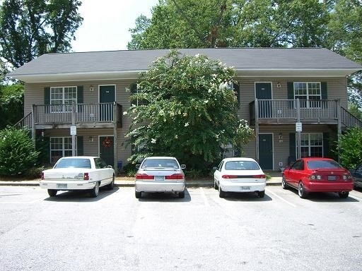 Primary Photo - Hazelwood Court