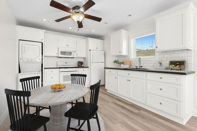 Building Photo - Private Guest House in Eastside Costa Mesa