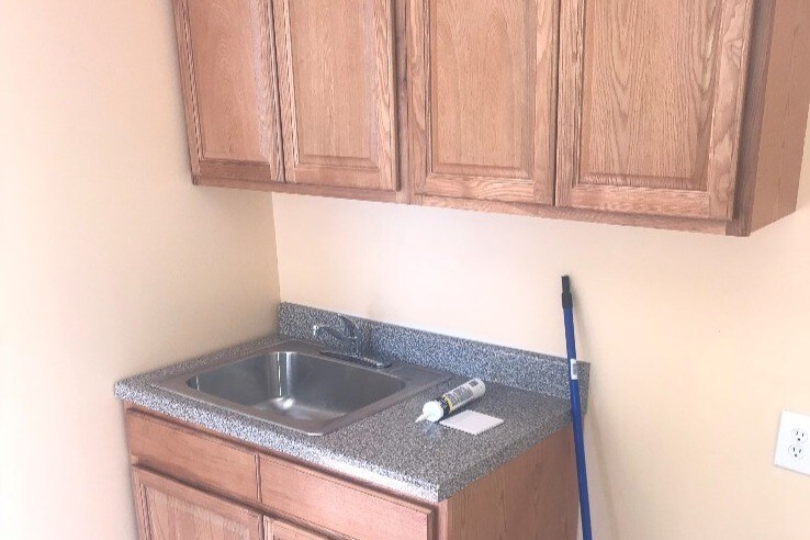 Foto principal - 3642 Holland Ave