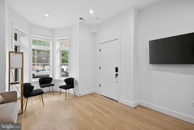 Foto del edificio - 1808 S St NW