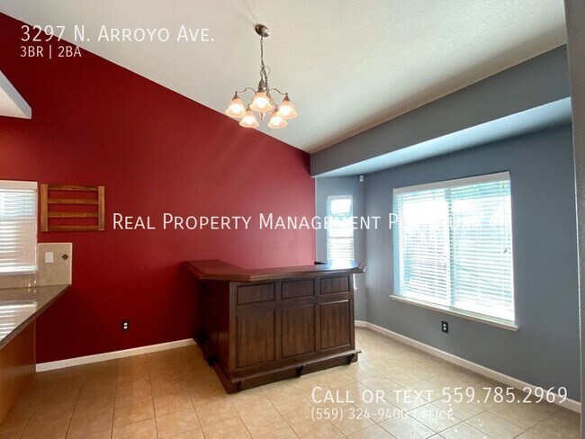 Foto del edificio - $2,195 3 Bedroom Home- Temperance and Shields