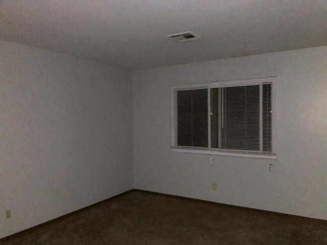 Building Photo - 2713 Boxwood Ln