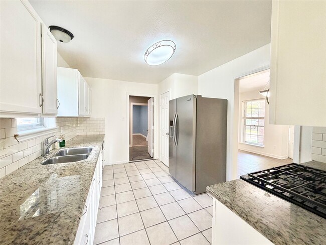 Foto del edificio - 10410 Sagetrail Dr