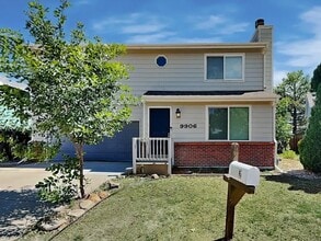 Building Photo - 9909 Garland Dr