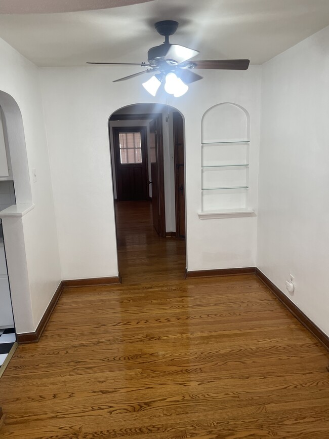 Building Photo - 6219 Eichelberger St