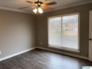 Building Photo - 2018 Hobbs Rd SE