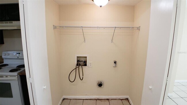 Building Photo - 7311 N Hutton Pl