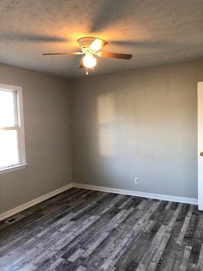 Foto del edificio - 123 Holly Ct